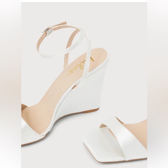 Ivory Ankle strap wedge sandals size 7 - Picture 11 of 15